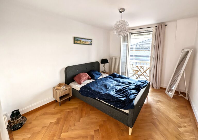 Chambre - Les Volets-Rouges - 3.5 pièces en attique - La Tour De Peilz