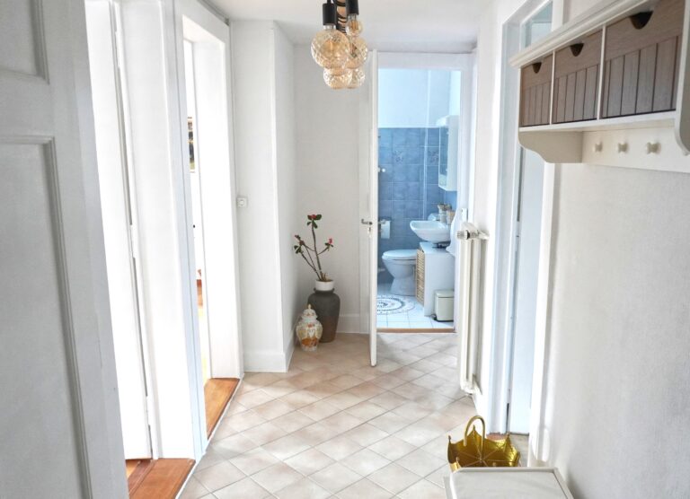 Couloir - Les Volets-Rouges - 3.5 pièces en attique - La Tour De Peilz